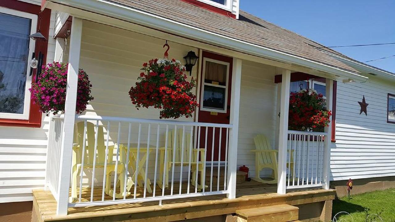 Mama'S By The Sea B&B Clark's Harbour ภายนอก รูปภาพ
