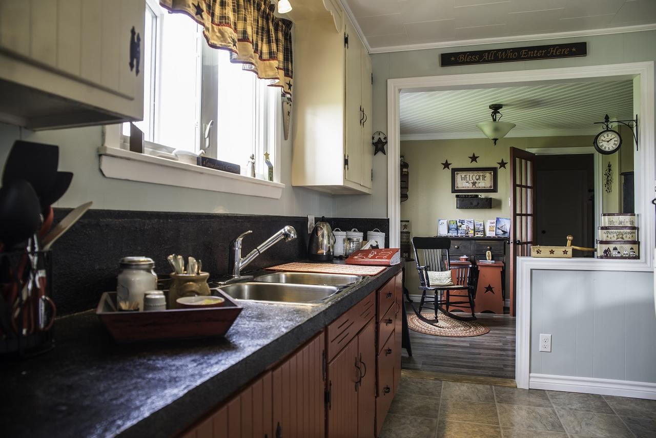 Mama'S By The Sea B&B Clark's Harbour ภายนอก รูปภาพ